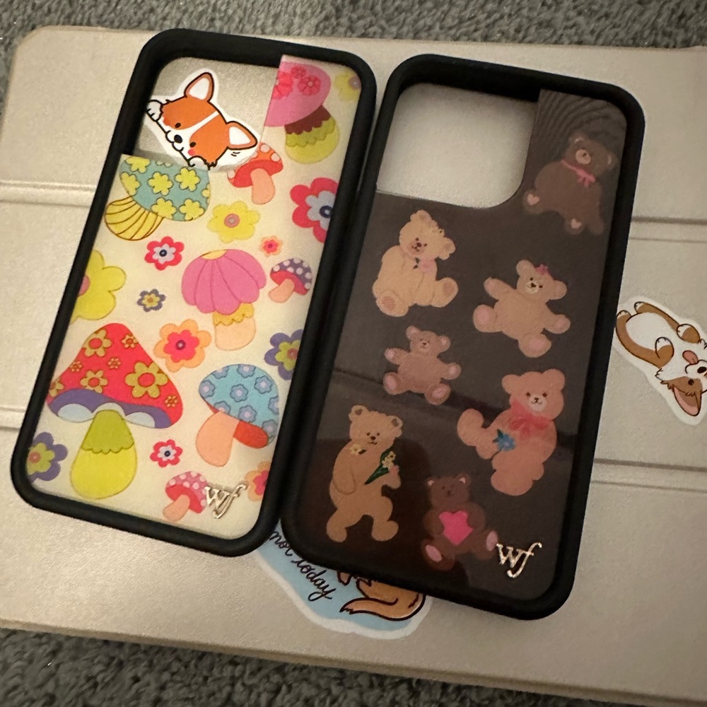 iPhone 13Pro Wildflower cases